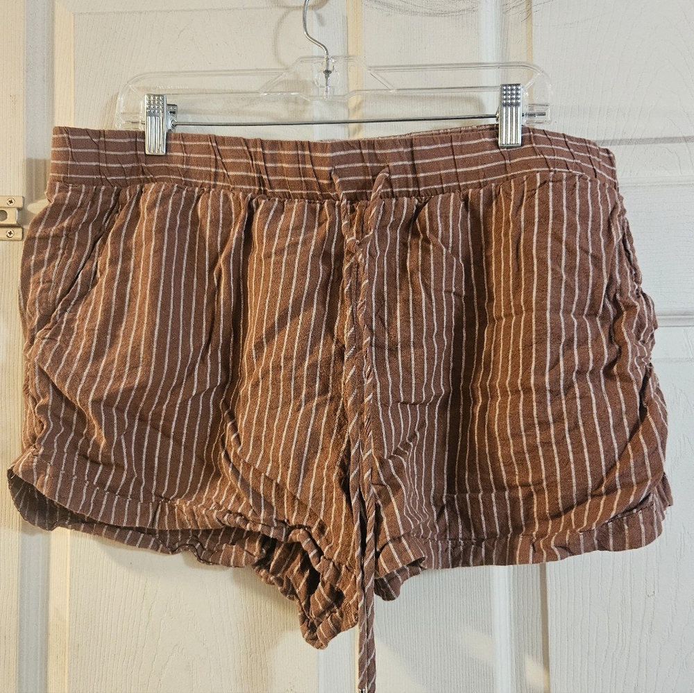 CALIA STRIPED LINEN SHORT: CINNAMON YUCATAN: GREAT CONDITION: SIZE XXL